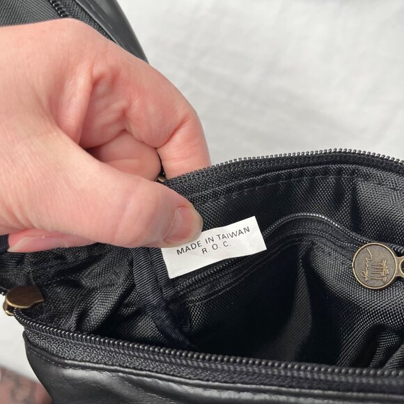 Mirage Las Vegas Black Fanny Pack Belt Bag Casino memorabilia - Picture 8 of 11